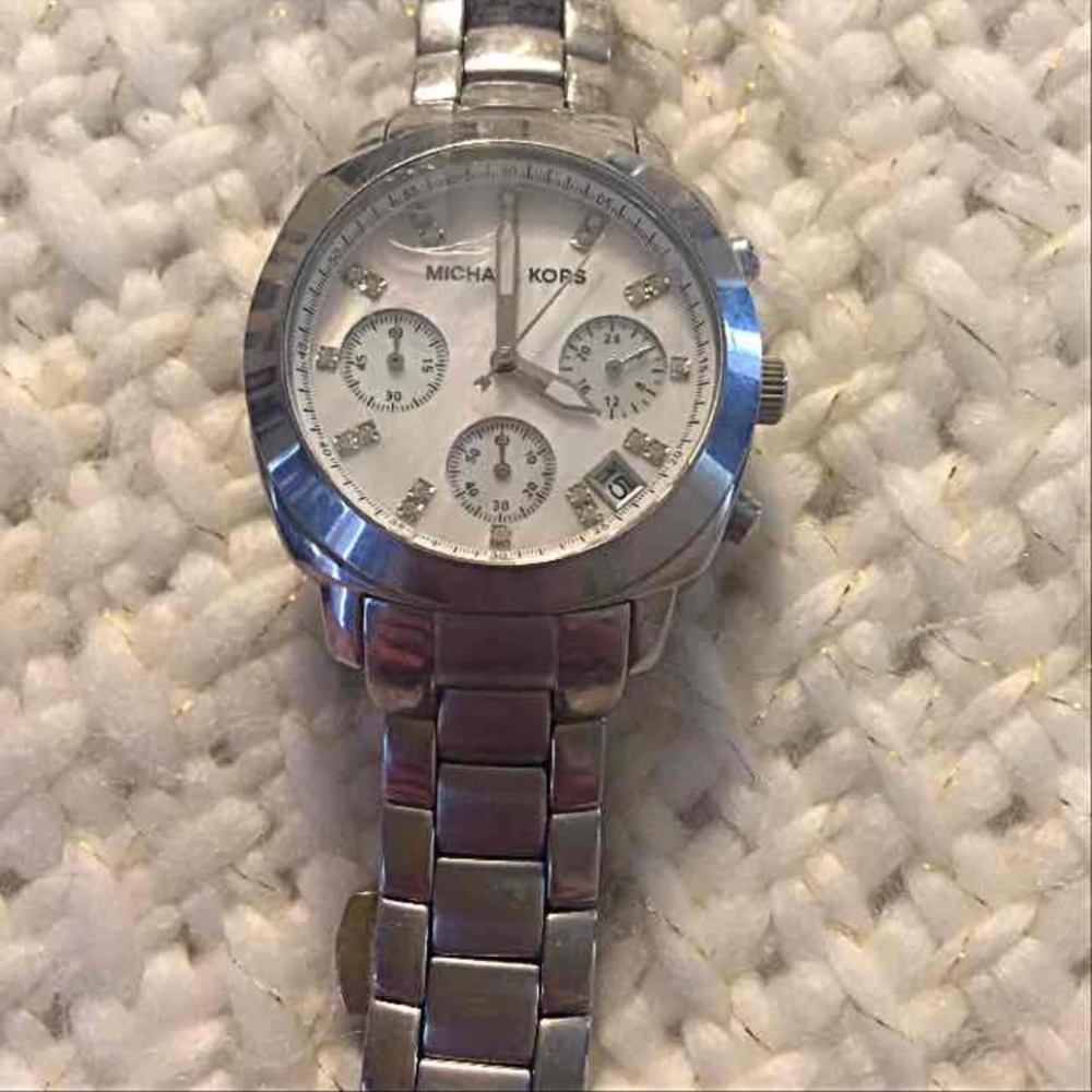 Never wear. Sitting in box